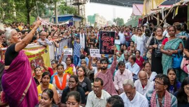 Bengal: Junior doctors end hunger strike after meeting CM Mamata Banerjee