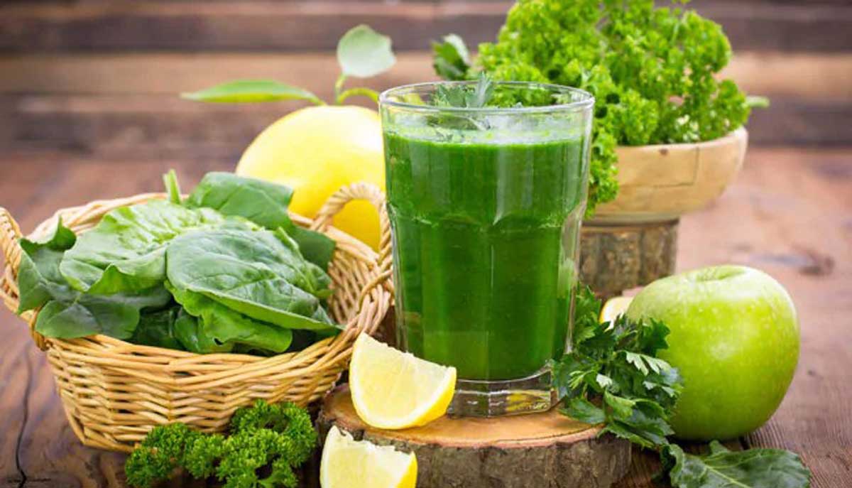 Bitter gourd-spinach juice is rich in nutrition