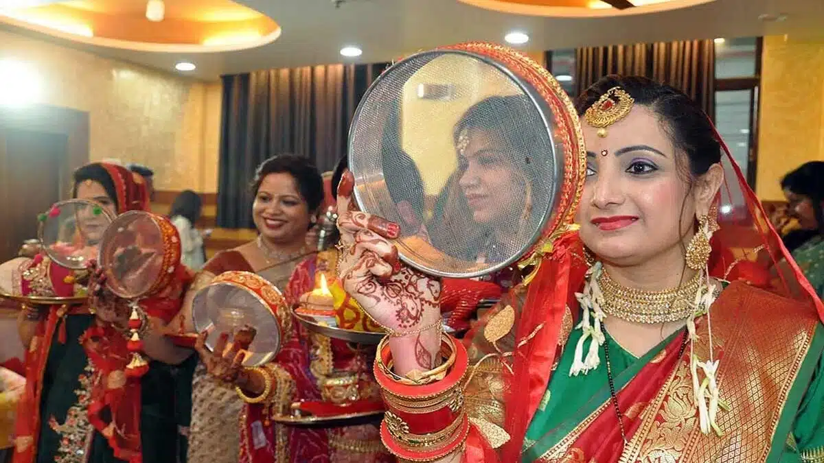 Karwa Chauth 2024 Bhadra will be held on Karva Chauth this year