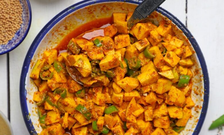 Method and types of making mango pickle