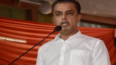 Maharashtra: Milind Deora filed nomination for elections, said- 'There were a lot of expectations from Aditya Thackeray'