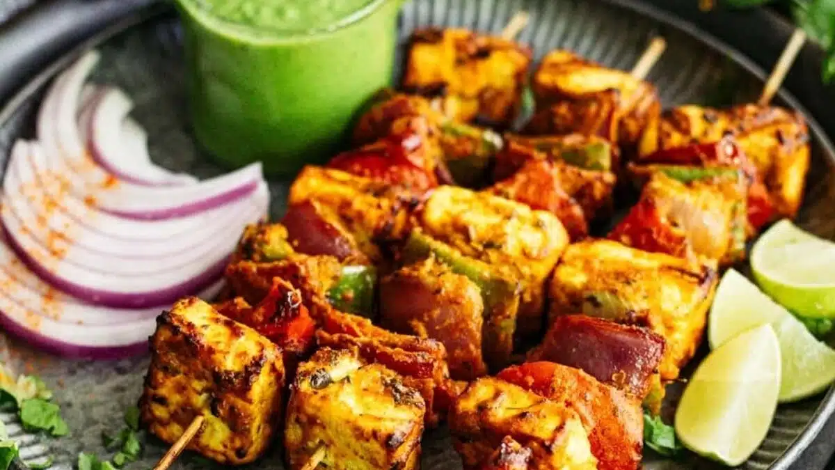 Paneer Tikka Recipe: An easy way to make a restaurant style dish