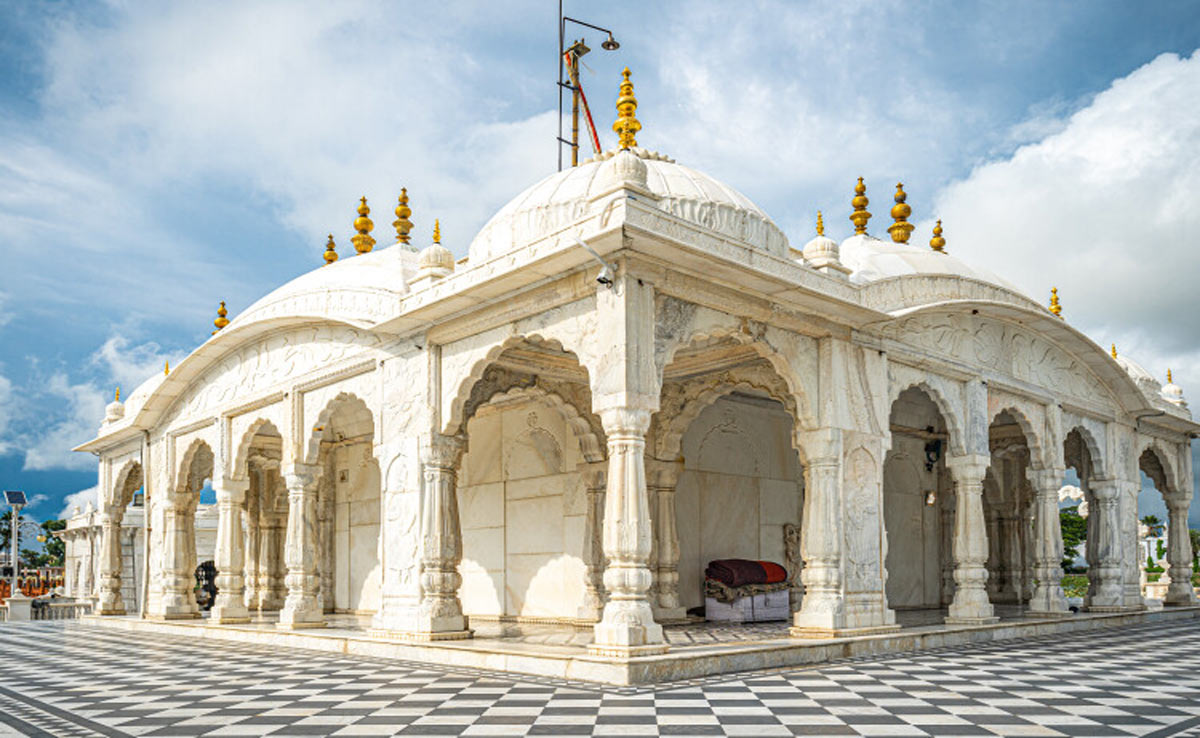 Beautiful and famous temples of Bihar