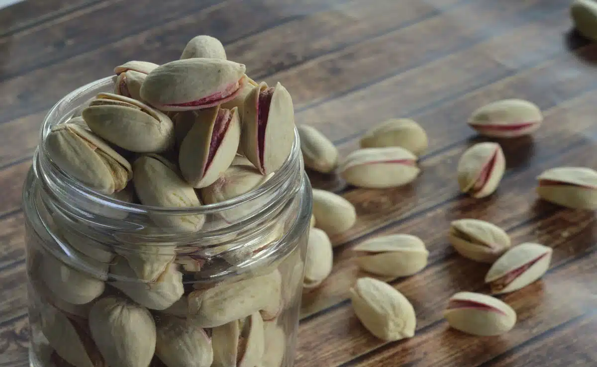 From Almonds to Cashews: 5 Dry Fruits That Can Help Lower Uric Acid Levels.