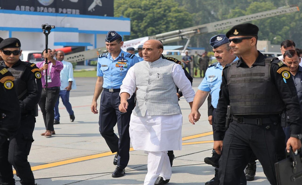 Rajnath Singh reached Tawang to celebrate Diwali with soldiers, Manipur CM also included