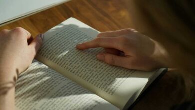 How does reading affect your brain?