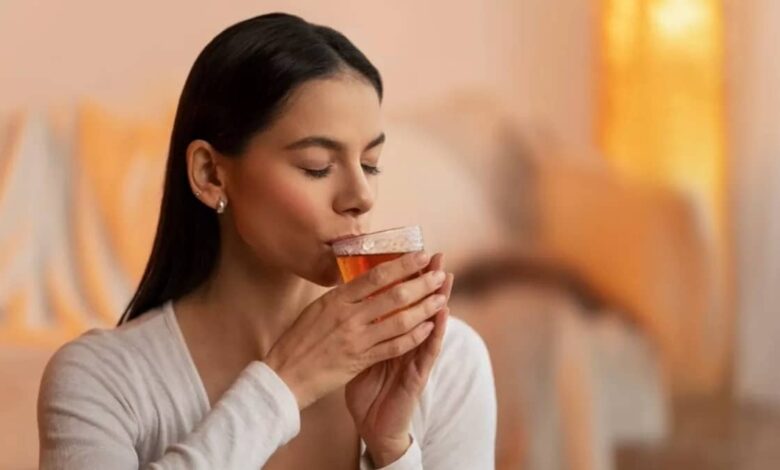 Benefits and disadvantages of drinking tea