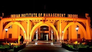 The program consists of live online sessions conducted by IIM Indore faculty