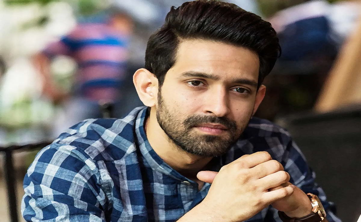 Aankhon Ki Gustaakhiyan: Shanaya Kapoor's first film with Vikrant Massey announced!