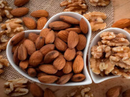 Walnut vs Almond: Which is healthier and how much should be eaten daily?