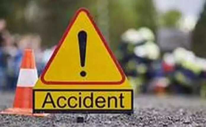 3 killed, 2 injured after speeding car hits divider in MP's Gwalior