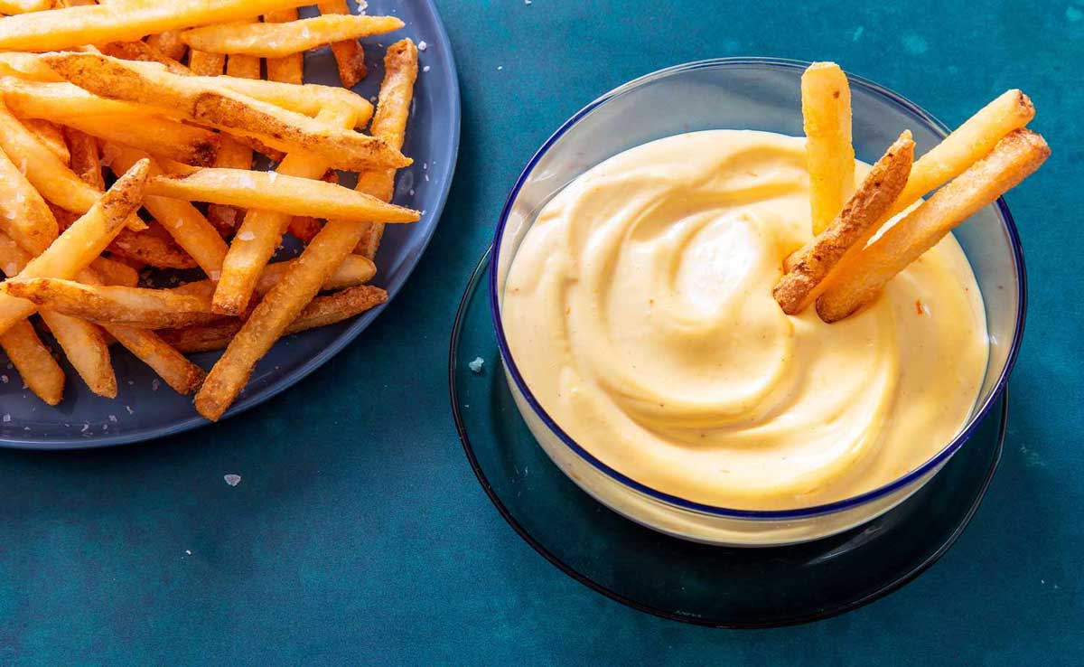 difference between Mayonnaise VS Aioli?