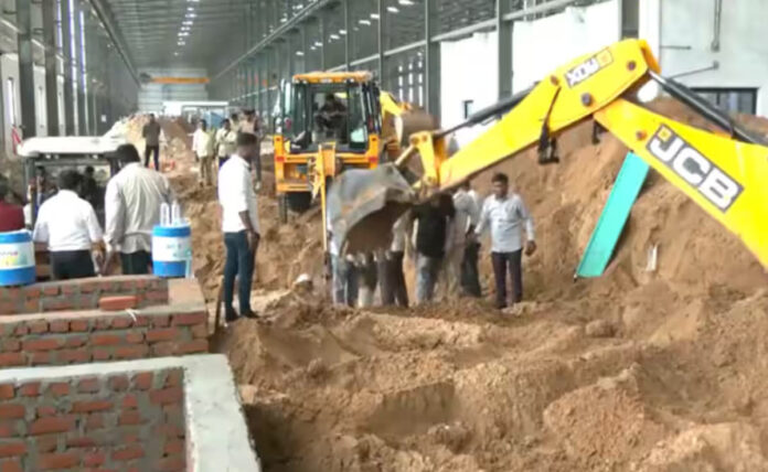 7 laborers died after wall collapsed at a construction site in Gujarat's Mehsana.