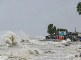 Cyclone Dana: 6 districts of Bengal and coastal areas of Odisha on 'high alert'