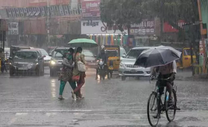 IMD predicts heavy rains in Tamil Nadu, Kerala and Karnataka till early November