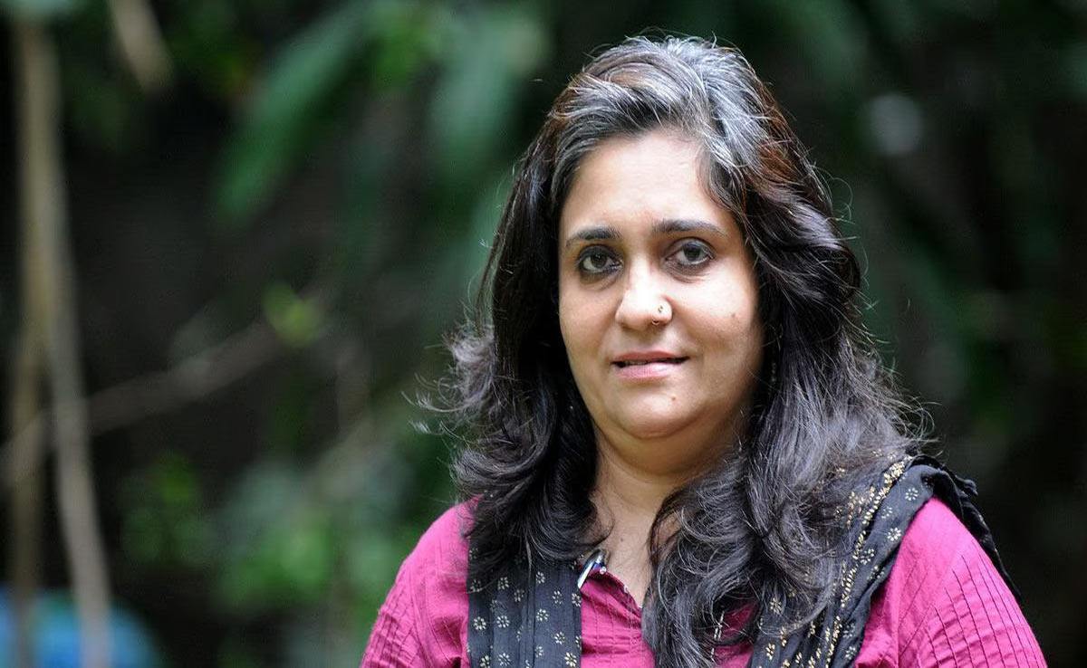 SC allows Teesta Setalvad to attend film festival in Amsterdam