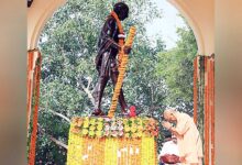 Yogi Adityanath paid floral tributes to Mahatma Gandhi on his 155th birth anniversary
