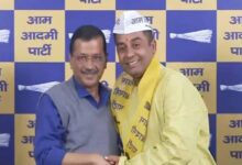 Former BJP MLA Anil Jha joins Aam Aadmi Party in presence of Arvind Kejriwal