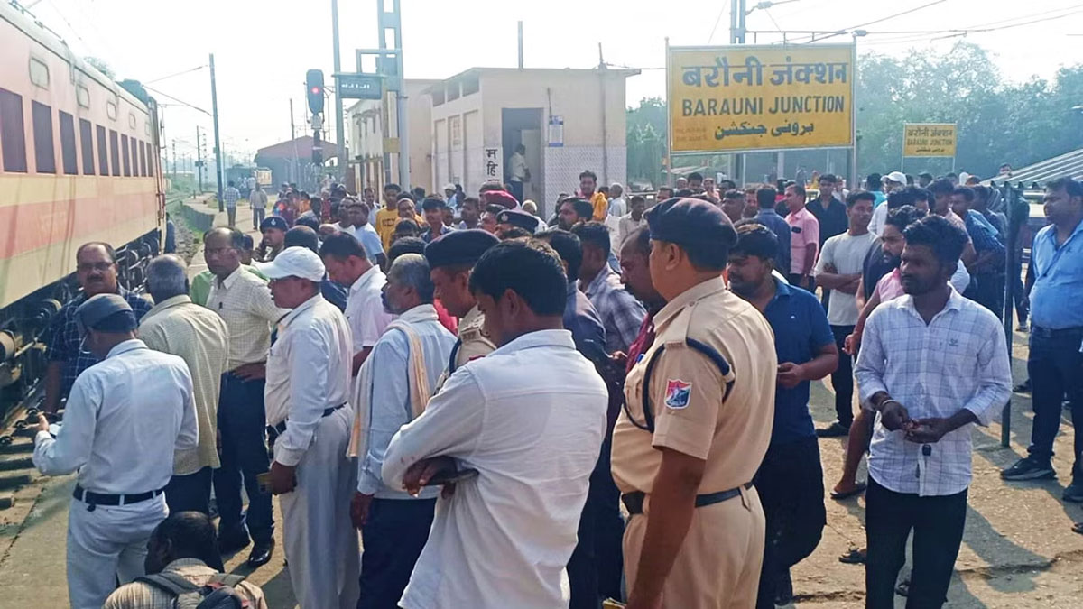 A railway employee died during shunting of Lucknow-Barauni Express in Begusarai, Bihar.