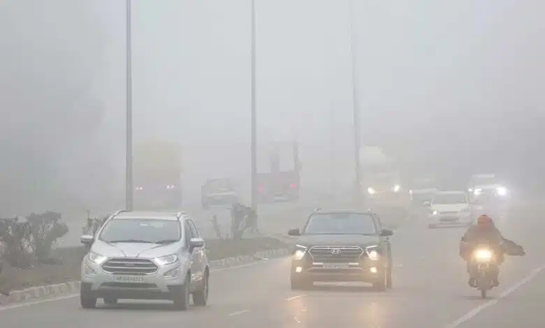 Thick layer of fog covered Delhi and many parts of North India, visibility dropped to 50 meters.