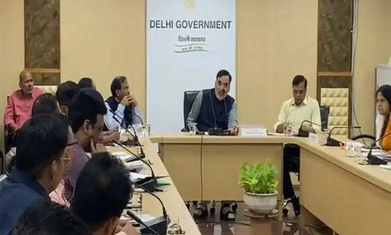 Delhi Environment Minister Gopal Rai chaired a meeting on rising air pollution