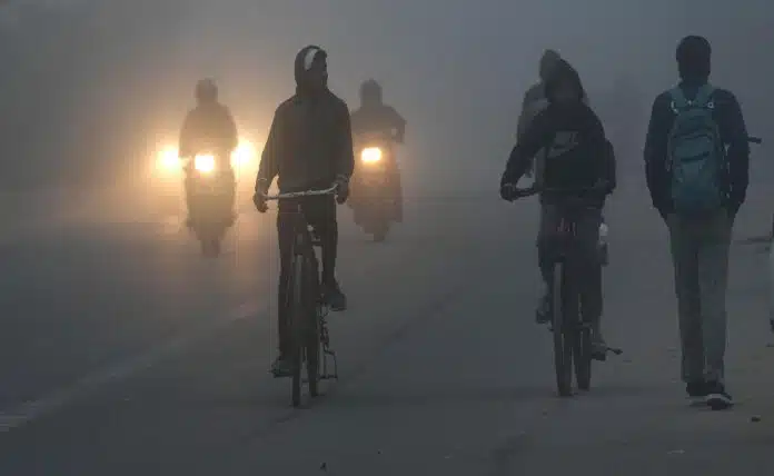 Delhi: Fog likely to prevail in national capital, IMD predicts more cold