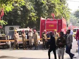 Sound of explosion was heard near PVR in Prashant Vihar, Delhi, police reached the spot.