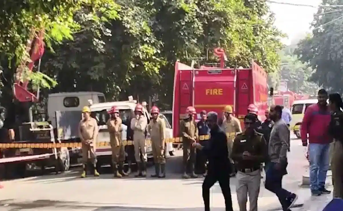 Delhi के प्रशांत विहार में पीवीआर के पास विस्फोट की आवाज सुनी गई, पुलिस मौके पर पहुंची