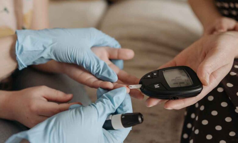 Does diabetes increase the risk of coma 