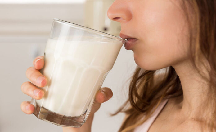 Drinking Milk Daily Can Increase Weight: Myth or Fact?