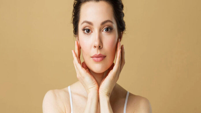 Easy and effective ways to bring glow on the face