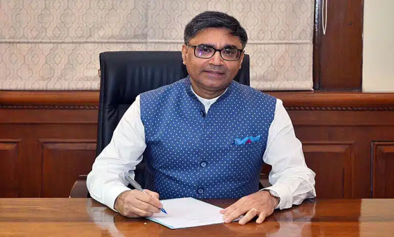 Center extended the tenure of Foreign Secretary Vikram Misri till July 2026