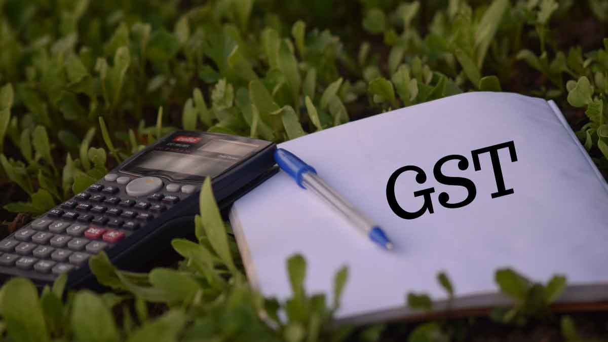 GST collection in Oct reached Rs 1 lakh cr