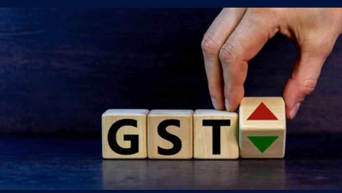 GST collection in Oct reached Rs 1 lakh cr