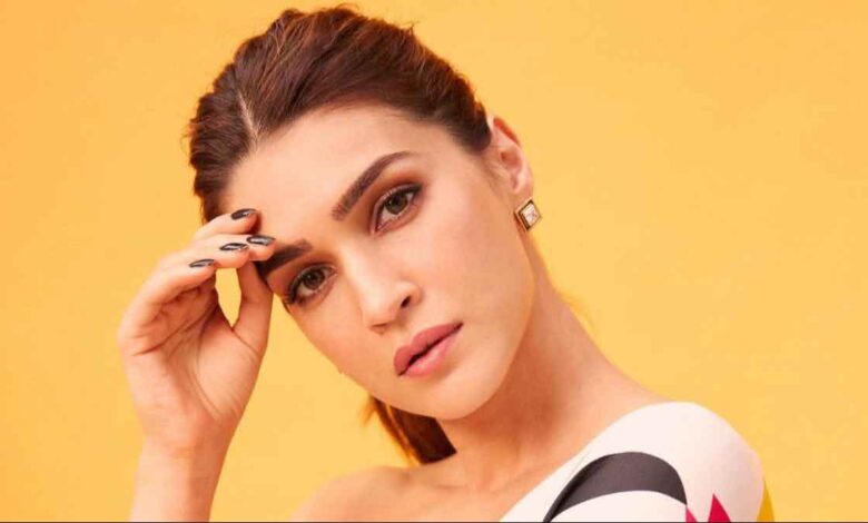Get a glow like Kriti sanon, follow her skin routine