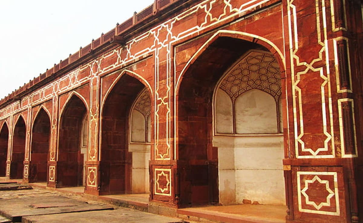 Humayun's Tomb: An Icon of Mughal Architecture