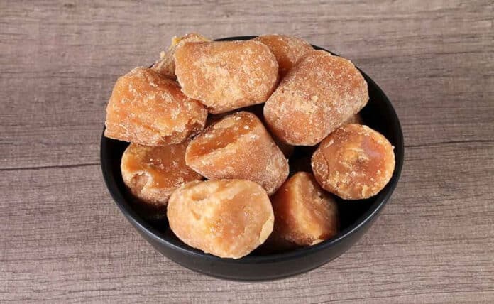 Tips to store Jaggery and easy ways to include it in your winter diet