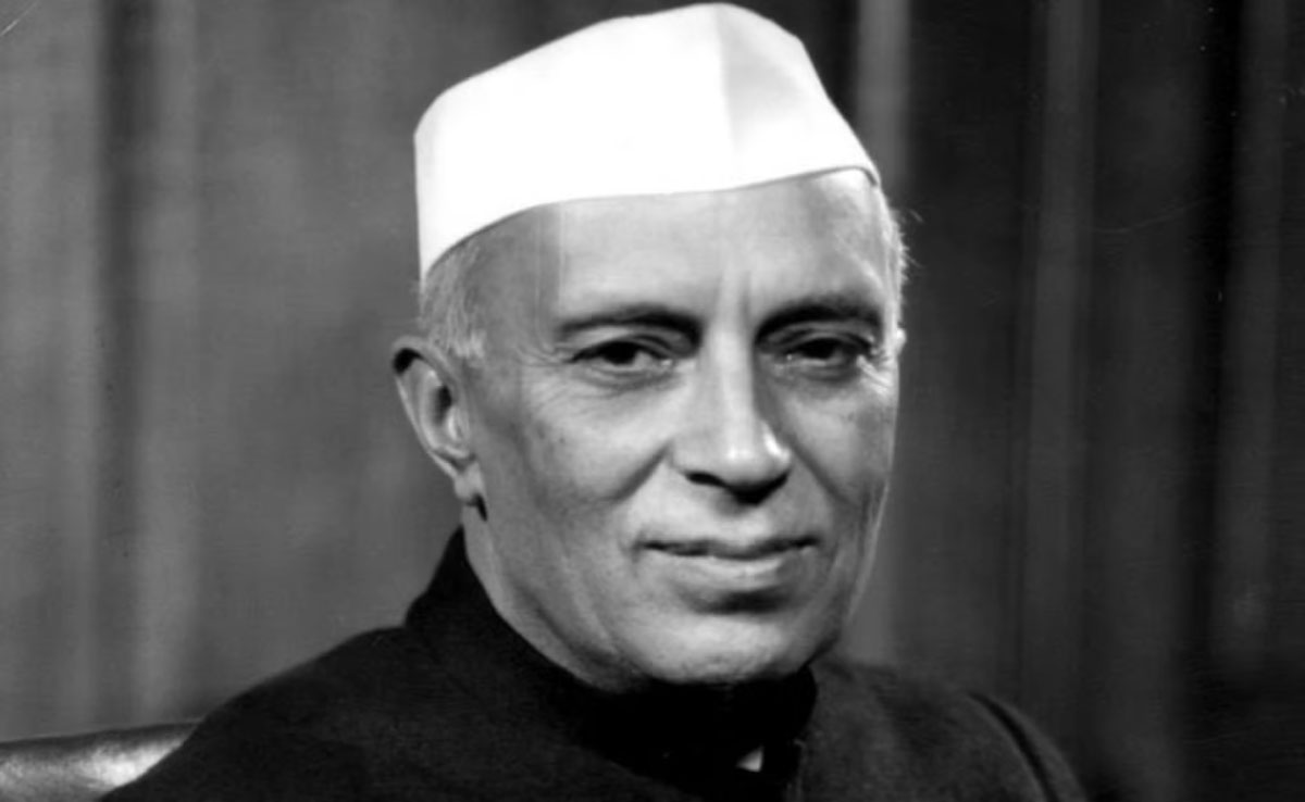 
PM Modi and Congress leaders pay tribute to Jawaharlal Nehru on his birth anniversary