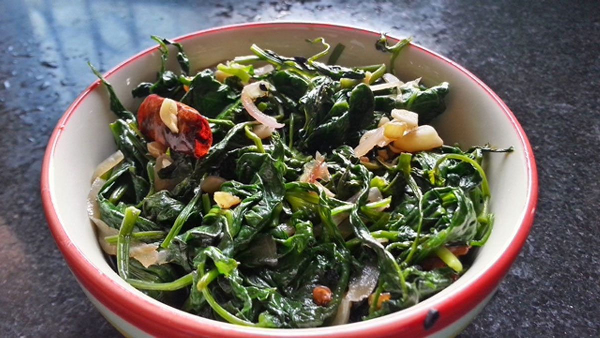 8 Saag Recipes for Winter that you will love this season