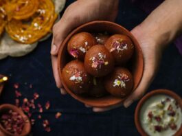 Make very soft Gulab Jamun with semolina