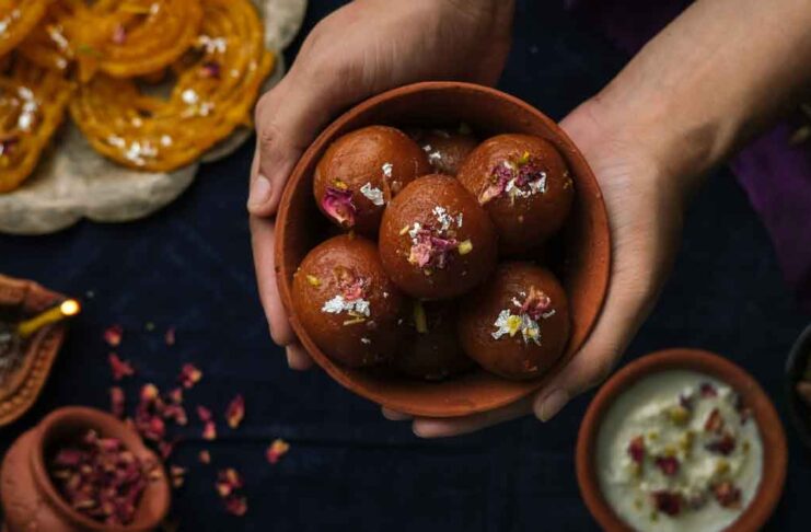 Make very soft Gulab Jamun with semolina