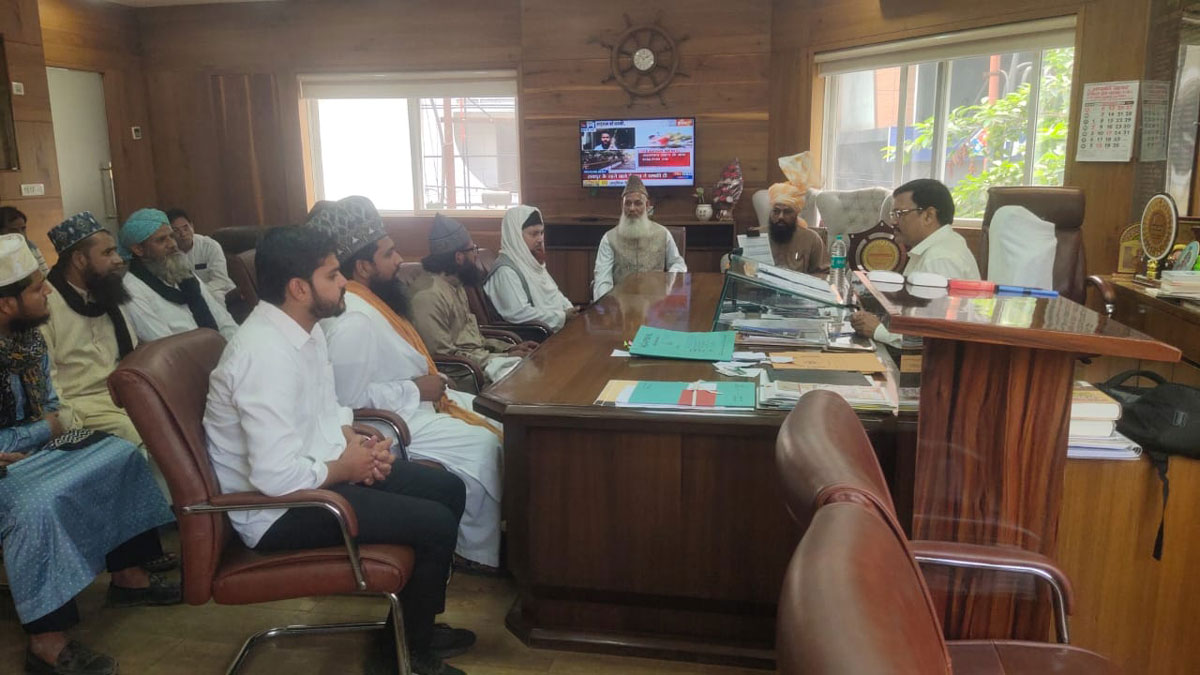 Maulanas  met Commissioner and DIJ in Sambhal