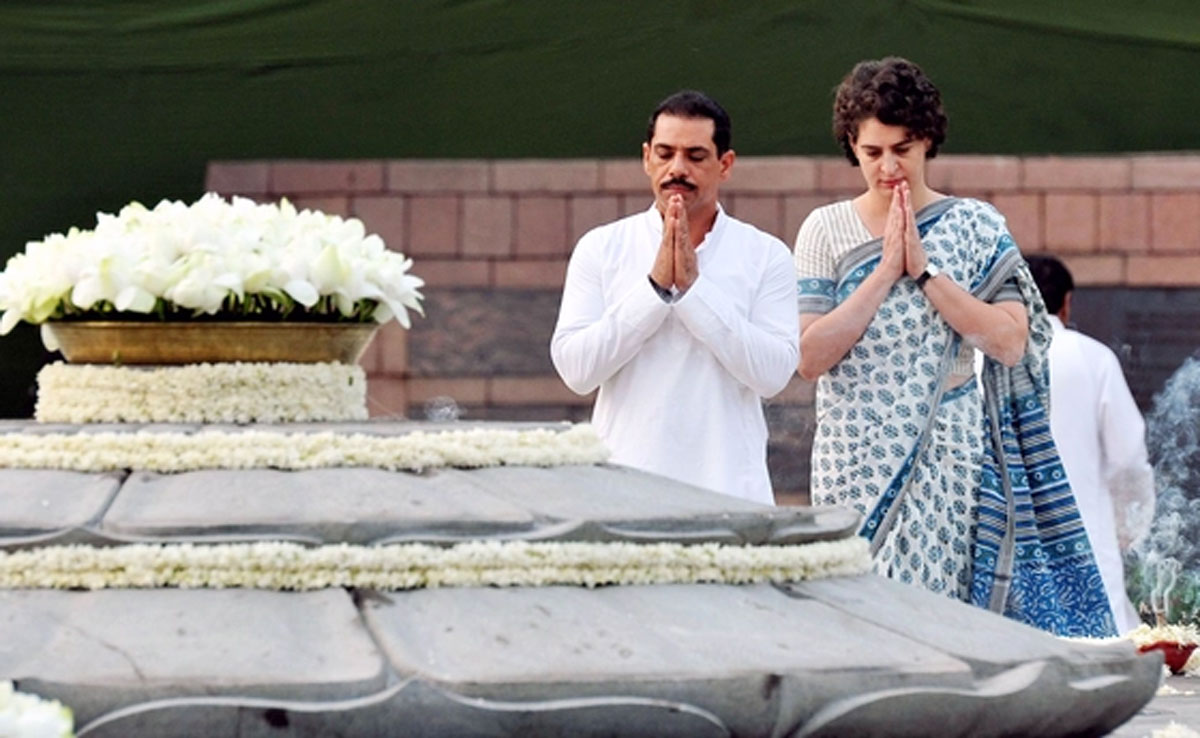 PM Modi and Congress leaders pay tribute to Jawaharlal Nehru on his birth anniversary