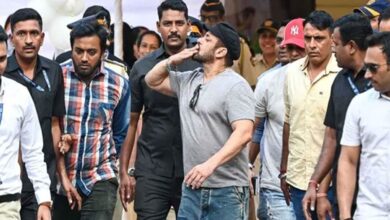 Salman Khan arrived to cast his vote in Maharashtra elections amid heavy security.