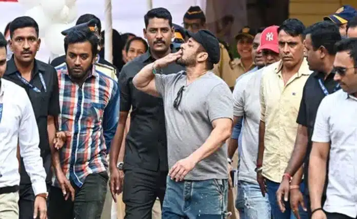 Salman Khan arrived to cast his vote in Maharashtra elections amid heavy security.