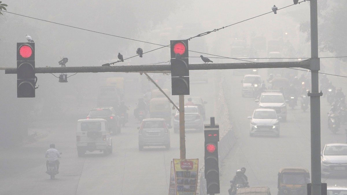 Schools went online Delhi Air Pollution Worsens 2 1