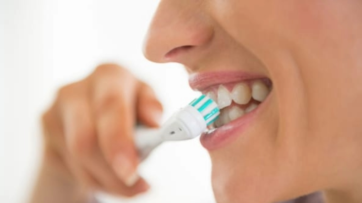 keeping teeth shiny and healthy