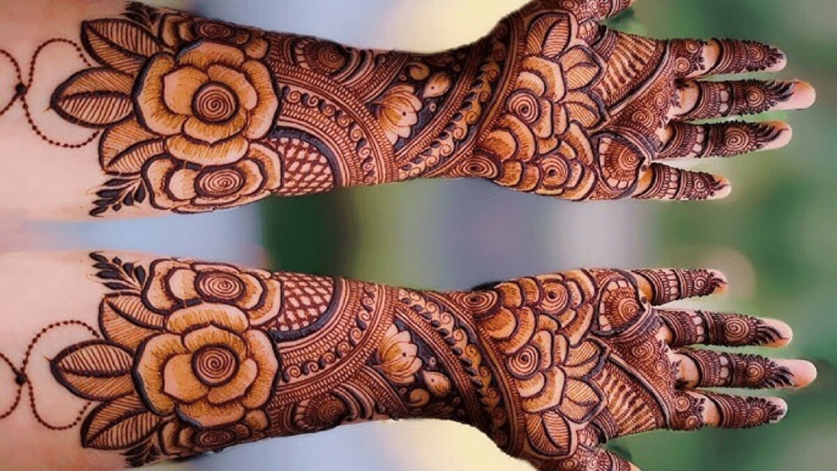 These Bridal Mehndi designs are very trendy these days