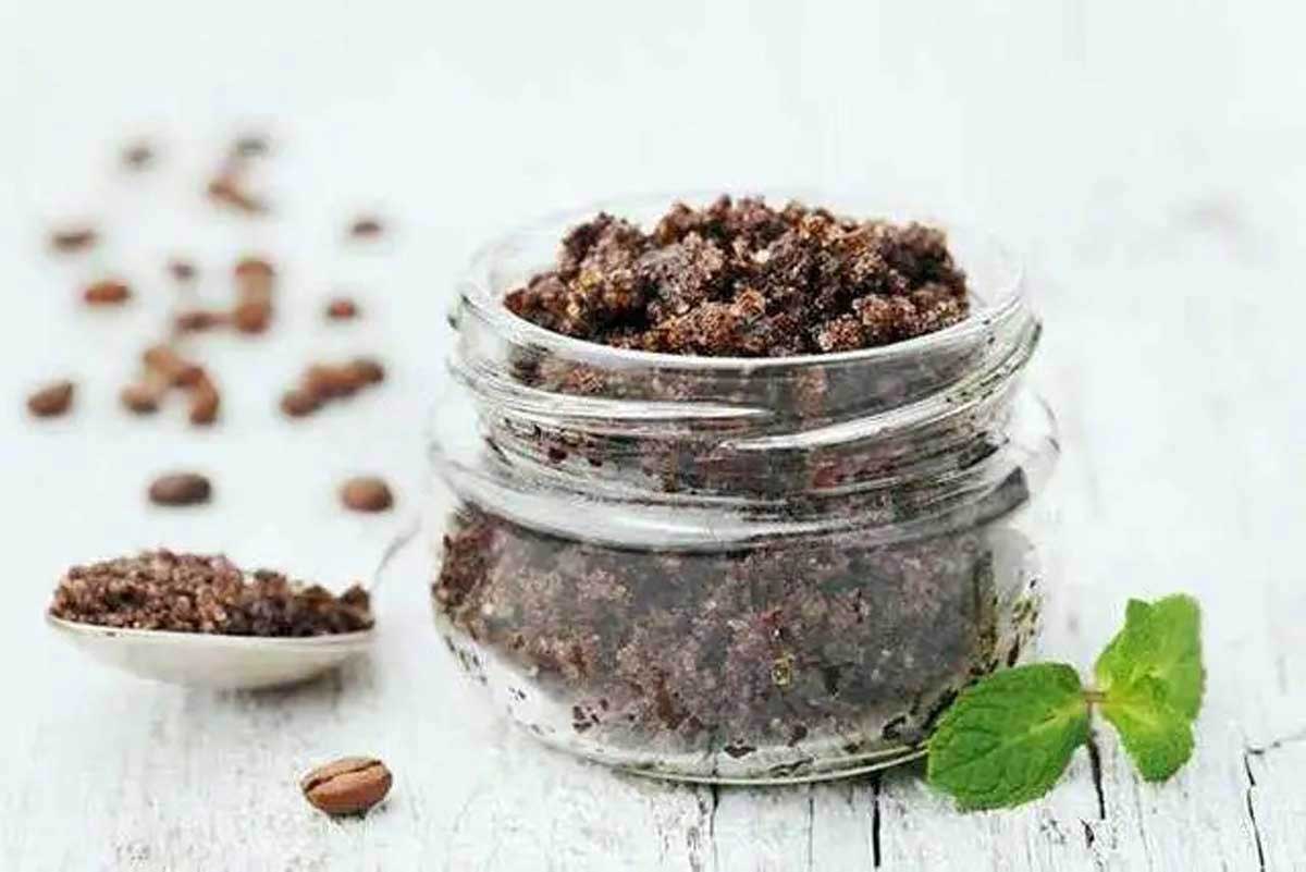 Try These 5 DIY Coffee Scrubs For Winter Care For Soft And Supple Skin