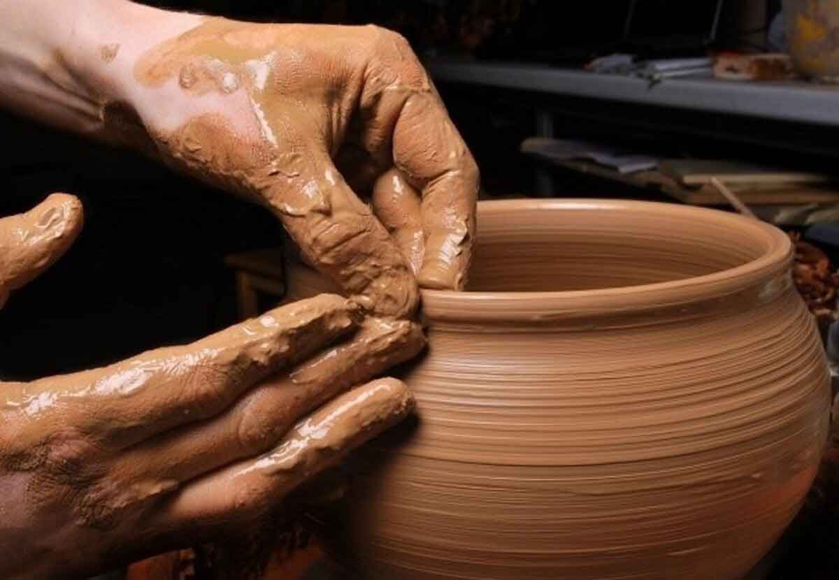 What are the most popular types of handicrafts